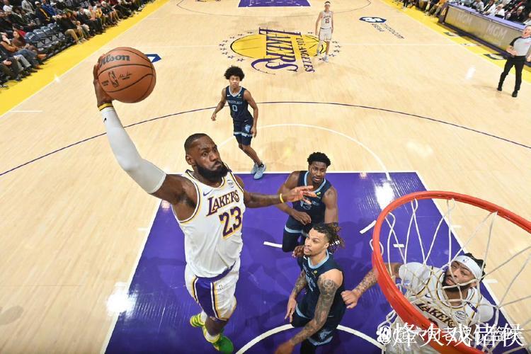浓眉40+16詹姆斯18+8+8 湖人终结灰熊4连胜 浓眉40+16詹姆斯18+8+8 湖人终结灰熊4连胜